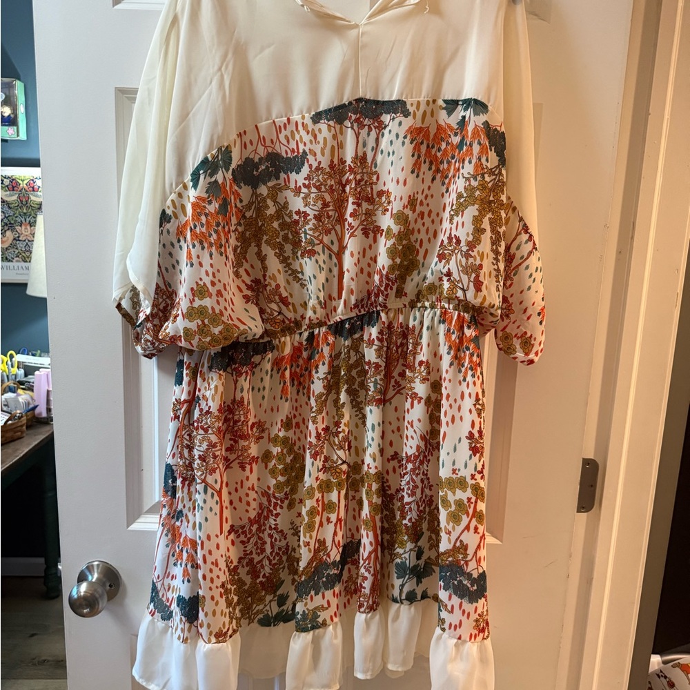 Hayden Cream Dress - Picture 2 of 6